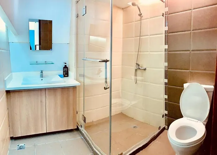 Spacious And Cozy 2-br In